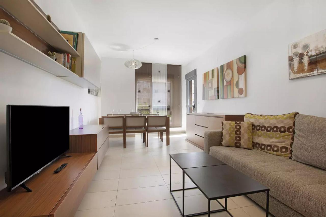 Malaga Campus Apartment Parking Included Exterior photo