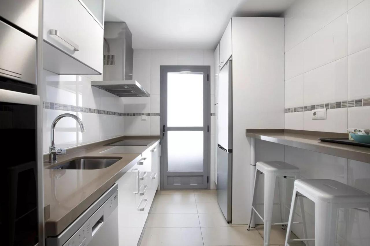 Malaga Campus Apartment Parking Included Exterior photo